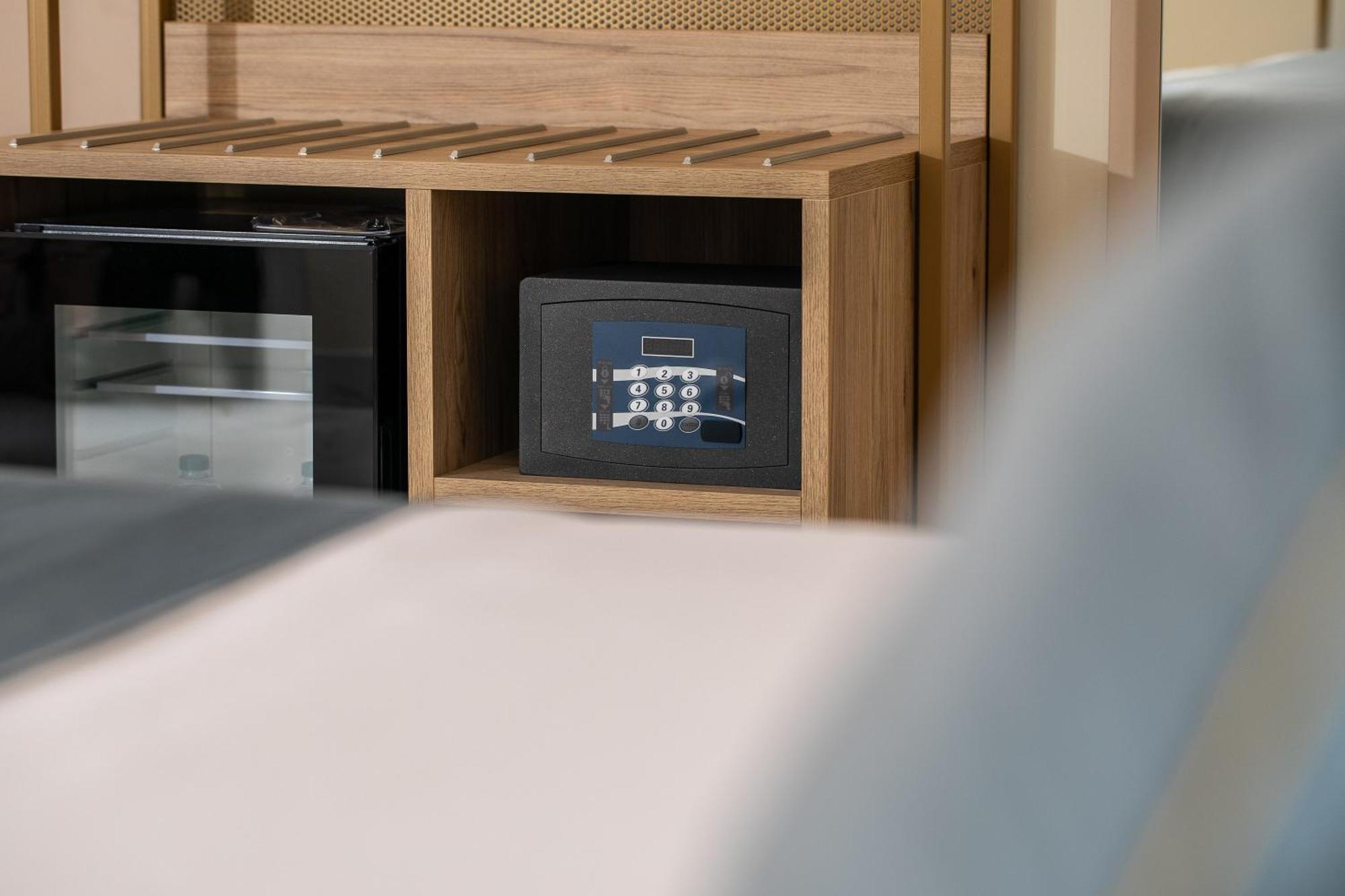 ホテル La Casa Delle Dee - Self Check-In ボローニャ エクステリア 写真